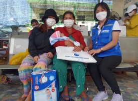 01/06/2022 - Tặng quà cho thai phụ và trẻ sơ sinh tại xã Ninh Phước